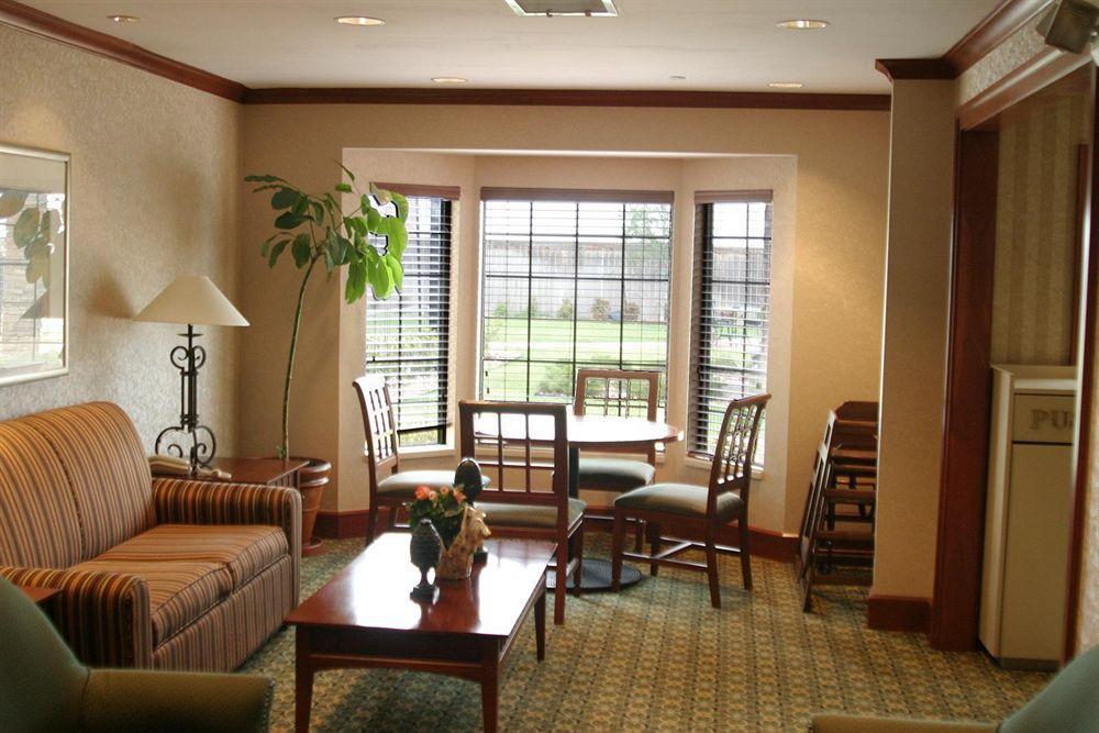 Staybridge Suites Tulsa-Woodland Hills, An Ihg Hotel Room photo